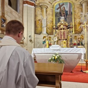 Godišnje župno klanjanje u Župi sv. Jelene Križarice u Zaboku